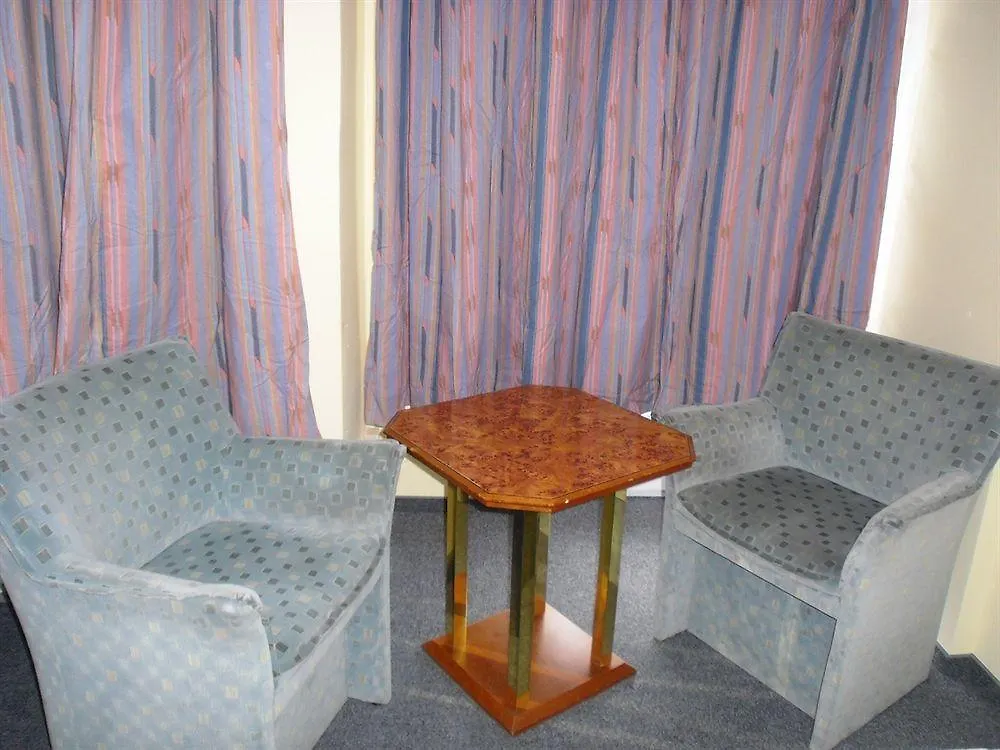 Hotel Amadeus Central Berlin 2*,  Almanya